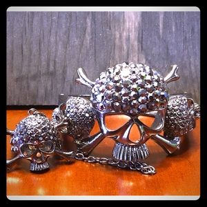 Crystal skull hinged cuff bracelet w/ring